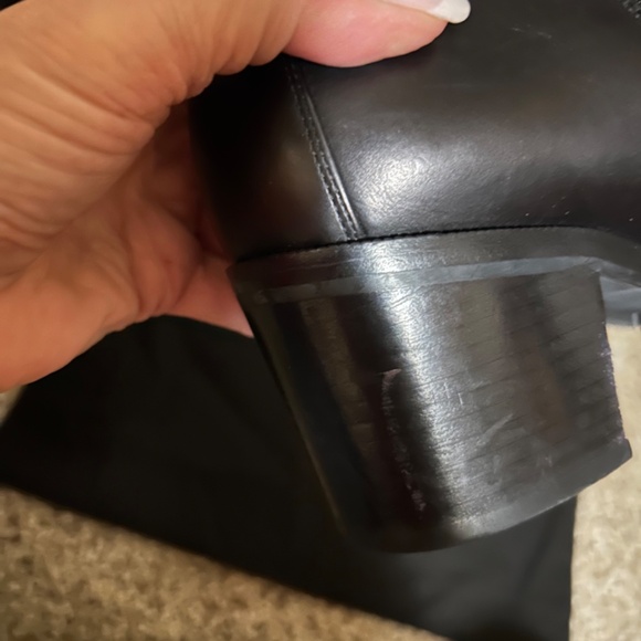 Chanel ankle boots logo/ double gold zippers 39 with logos. Wood heel - Picture 12 of 14